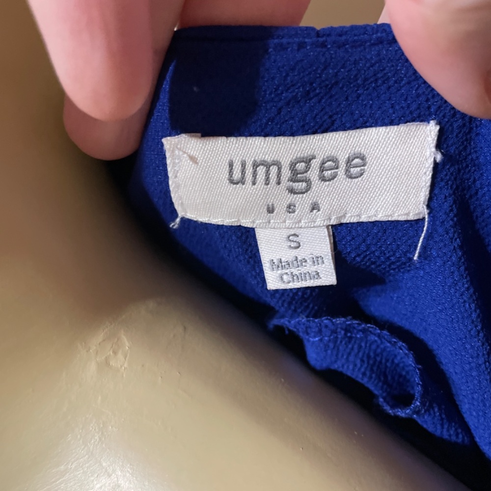 Women Small Royal Blue Cold Shoulder Ruffle Blouse- Absolutely Gorgeous- excelle - Picture 5 of 6